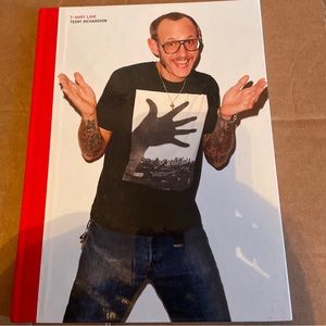 T-Shirt Love Uniqlo Hardcover book by Terry Richardson T Shirt Love Book Uniqlo